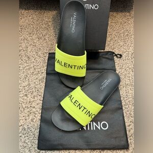 LIKE NEW: Men’s Valentino Slides SZ 12